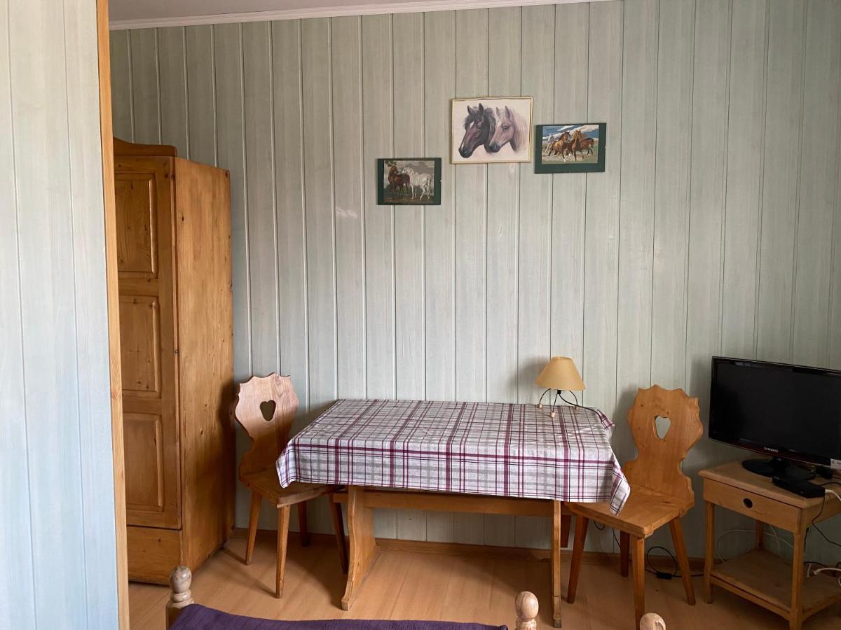 Ośrodek Jeździecki Bronków Exterior foto